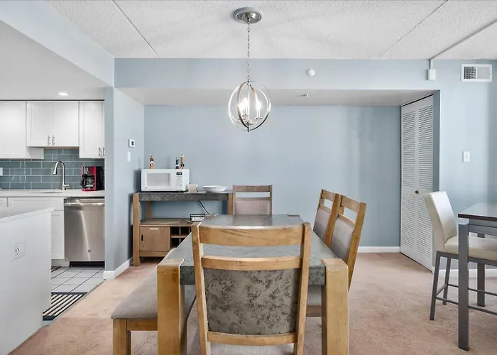Direct Ocean Front 3 Bedroom In Quay With Indoor & Outdoor Pools!