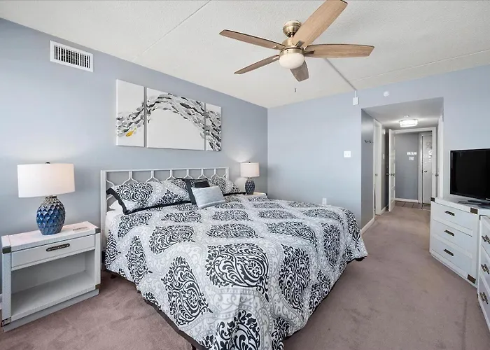 Direct Ocean Front 3 Bedroom In Quay With Indoor & Outdoor Pools! * Ocean Stadt