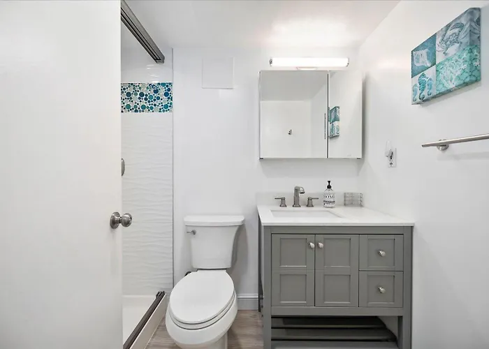 Direct Ocean Front 3 Bedroom In Quay With Indoor & Outdoor Pools!